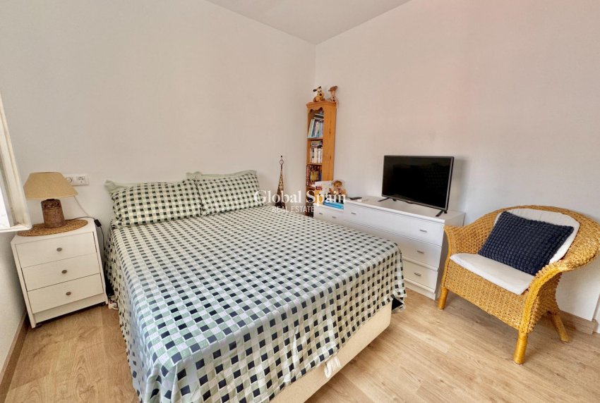 Wiederverkauf - VILLA -
DOLORES - Comunidad Valenciana