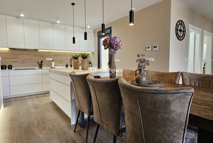 Wiederverkauf - VILLA -
DOLORES - Sector 4