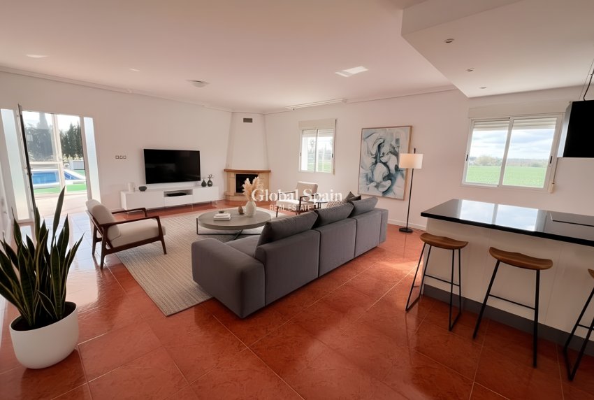 Wiederverkauf - VILLA -
DOLORES