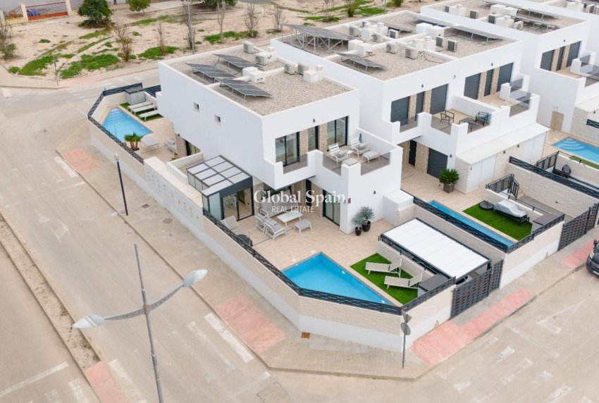 Wiederverkauf - VILLA -
DOLORES