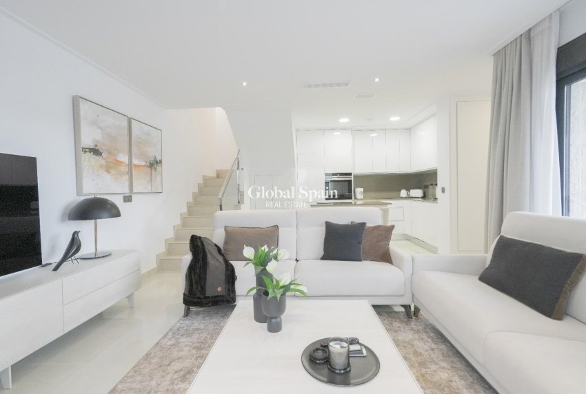 Wiederverkauf - VILLA -
DOLORES