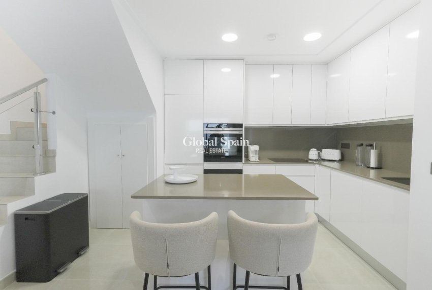 Wiederverkauf - VILLA -
DOLORES