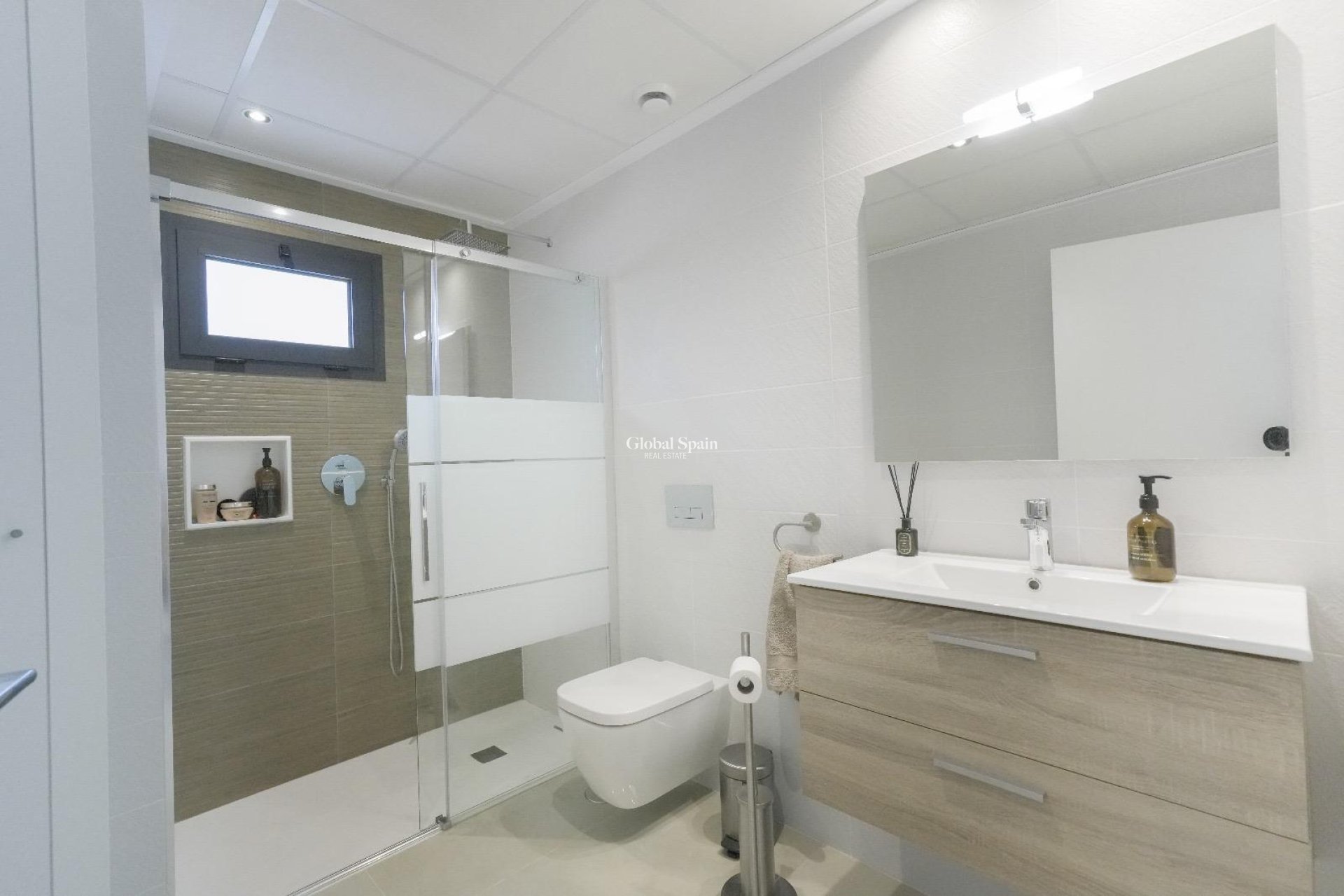 Wiederverkauf - VILLA -
DOLORES