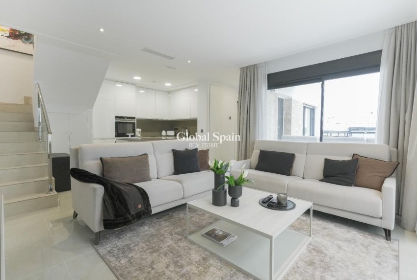 Wiederverkauf - VILLA -
DOLORES