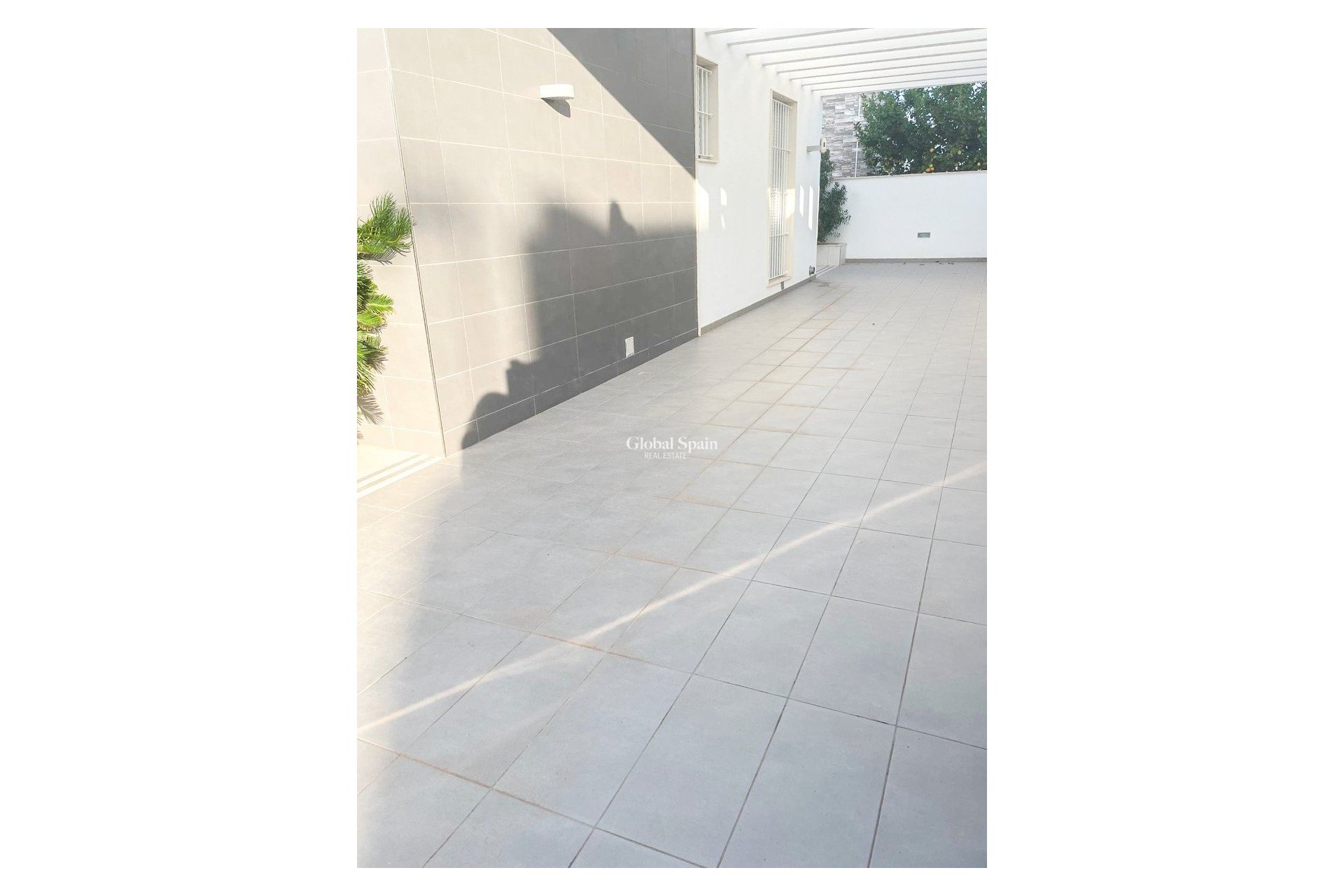 Wiederverkauf - Villa / Doppelhaushälfte -
ORIHUELA COSTA - MIL PALMERAS 