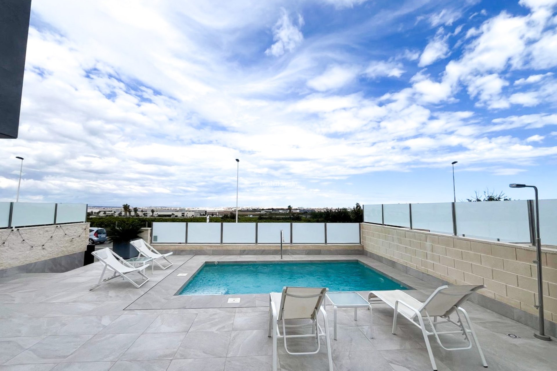 Wiederverkauf - Villa / Doppelhaushälfte -
TORREVIEJA - LOS BALCONES - LOS ALTOS