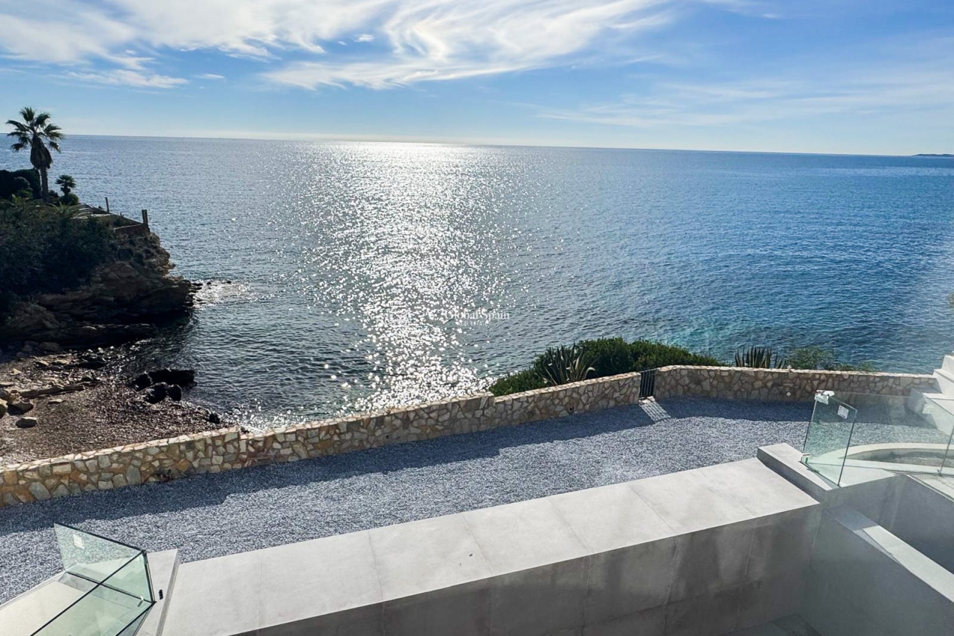 Wiederverkauf - VILLA -
EL CAMPELLO - Coveta Fuma