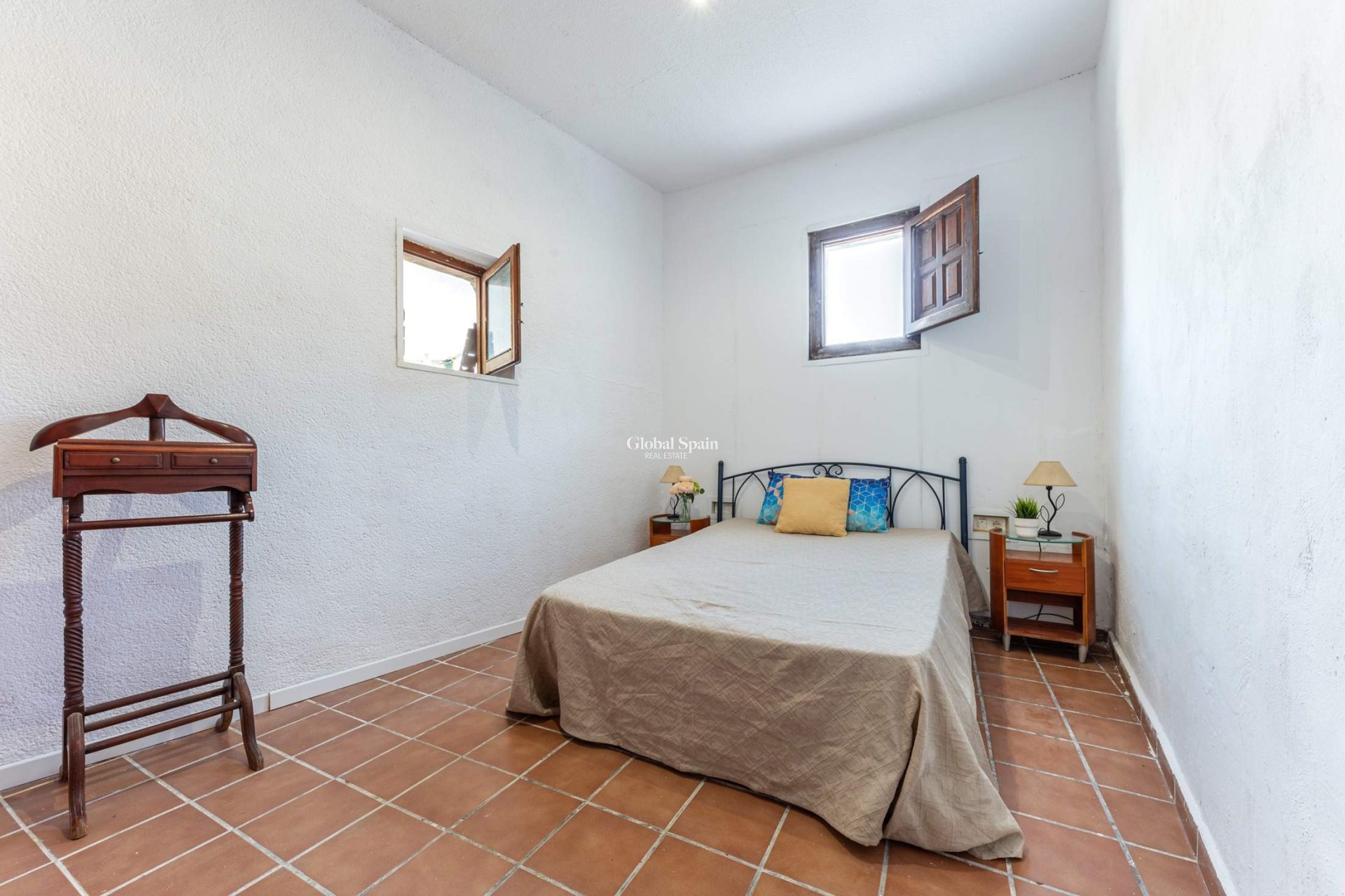 Wiederverkauf - VILLA -
EL CAMPELLO - Pueblo Acantilado - Lanuza