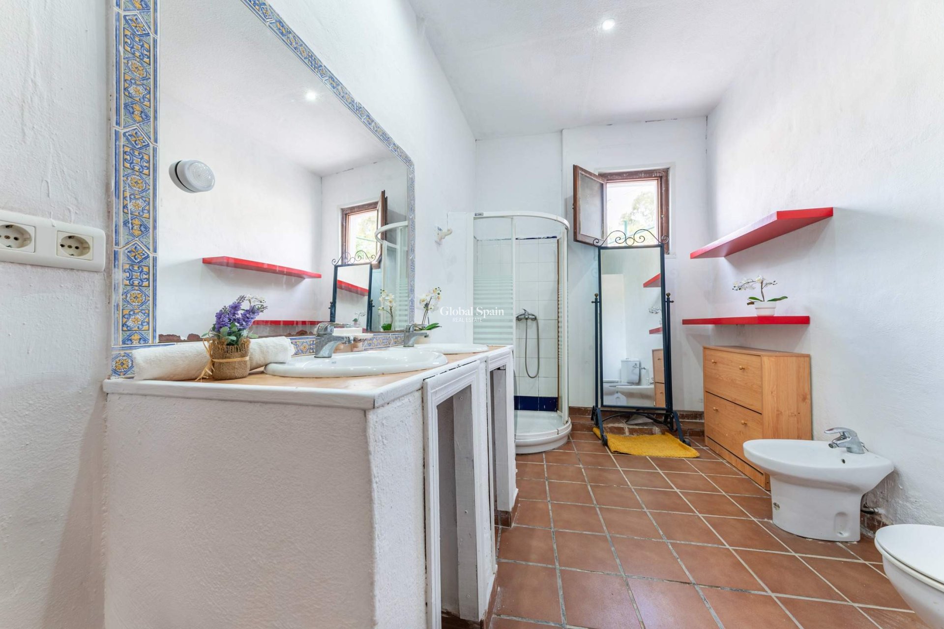 Wiederverkauf - VILLA -
EL CAMPELLO - Pueblo Acantilado - Lanuza