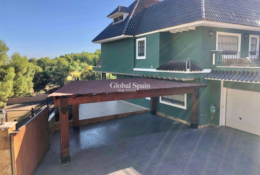 Wiederverkauf - VILLA -
EL PALMAR - El Palmar