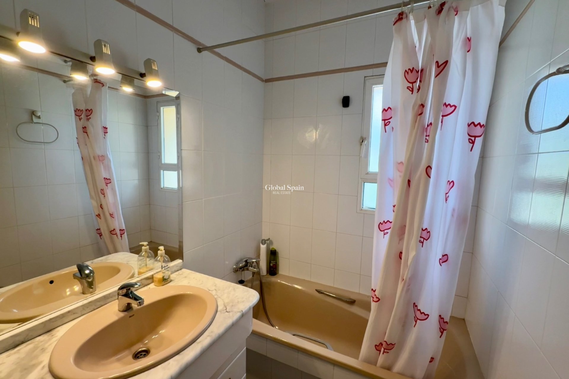 Wiederverkauf - VILLA -
EL RÀFOL D'ALMÚNIA - El Ràfol D'Almúnia