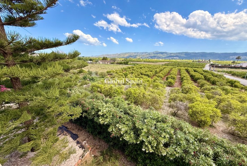 Wiederverkauf - VILLA -
EL RÀFOL D'ALMÚNIA - El Ràfol D'Almúnia