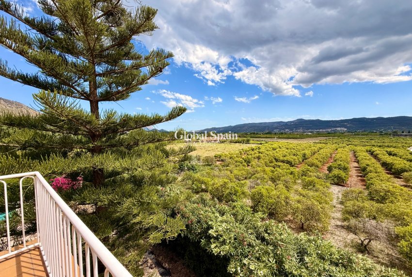Wiederverkauf - VILLA -
EL RÀFOL D'ALMÚNIA - El Ràfol D'Almúnia
