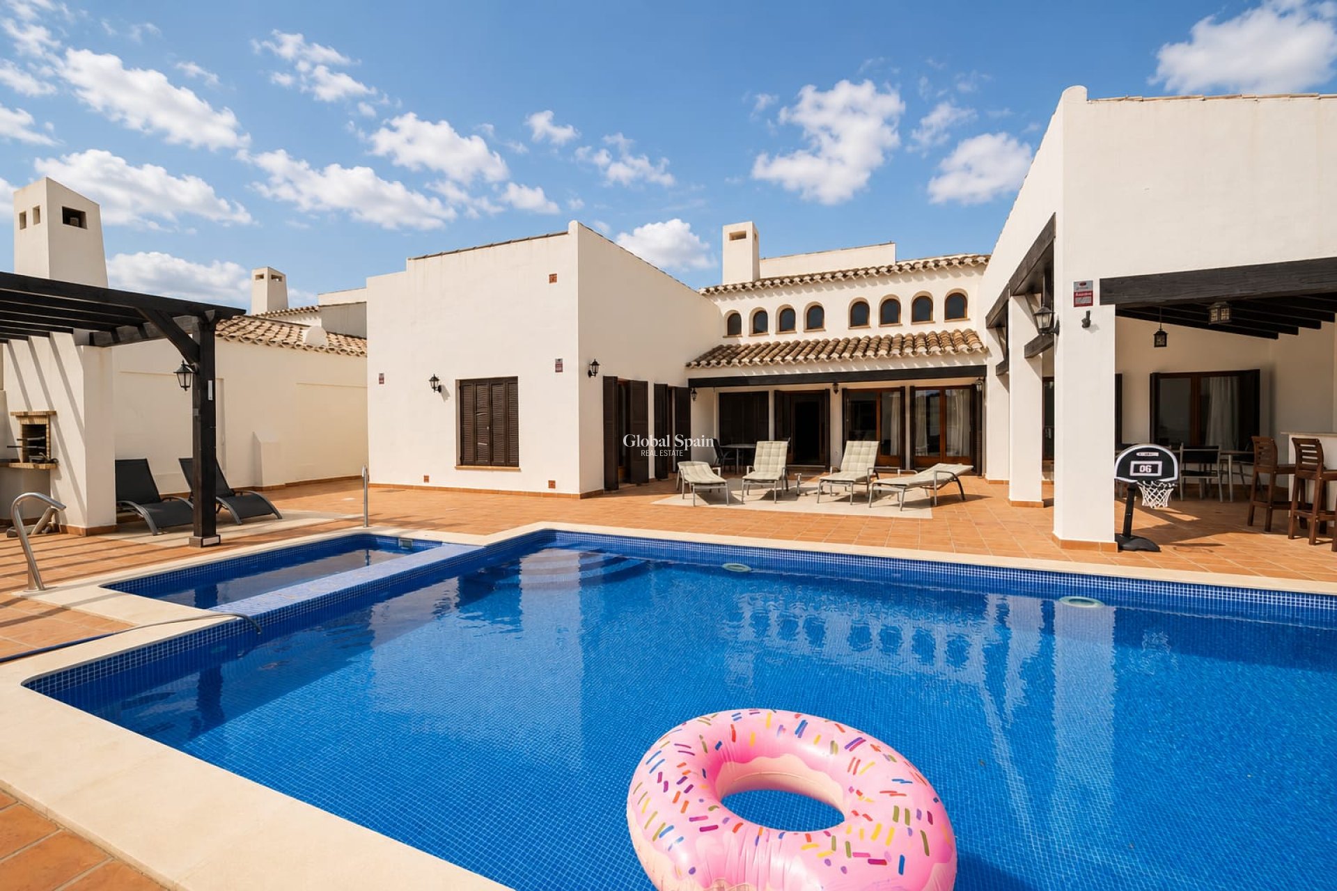 Wiederverkauf - VILLA -
El Valle Golf Resort - Inland