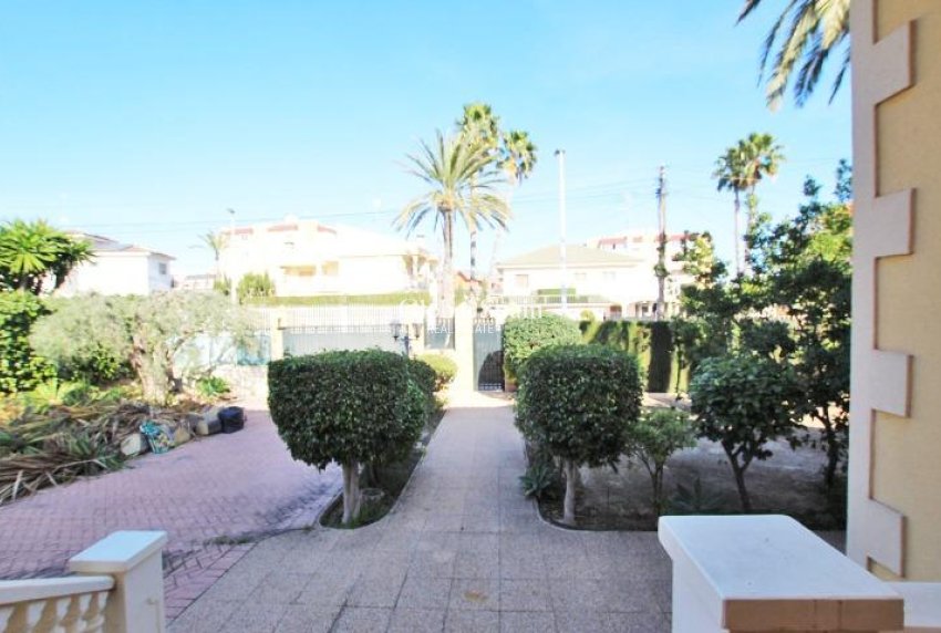 Wiederverkauf - VILLA -
ELCHE - Altabix