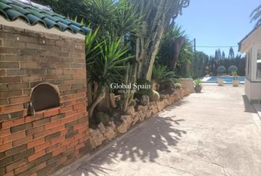 Wiederverkauf - VILLA -
ELCHE - Costa Blanca