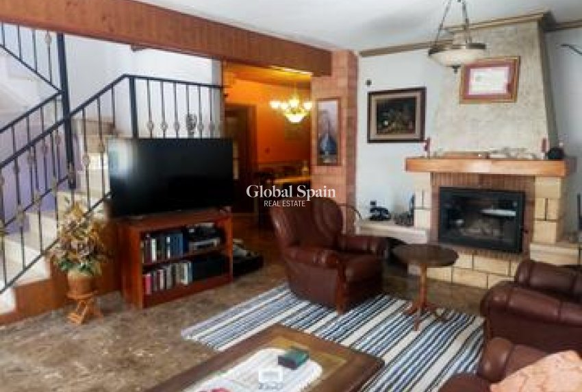 Wiederverkauf - VILLA -
ELCHE - Costa Blanca