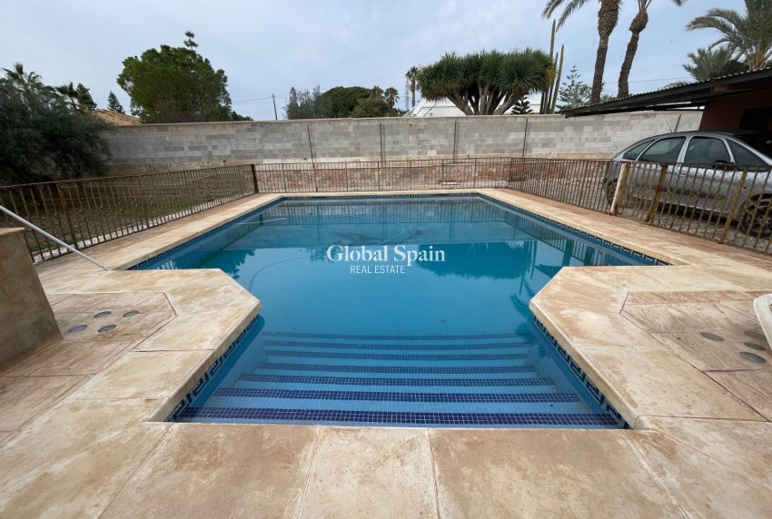 Wiederverkauf - VILLA -
ELCHE - Costa Blanca