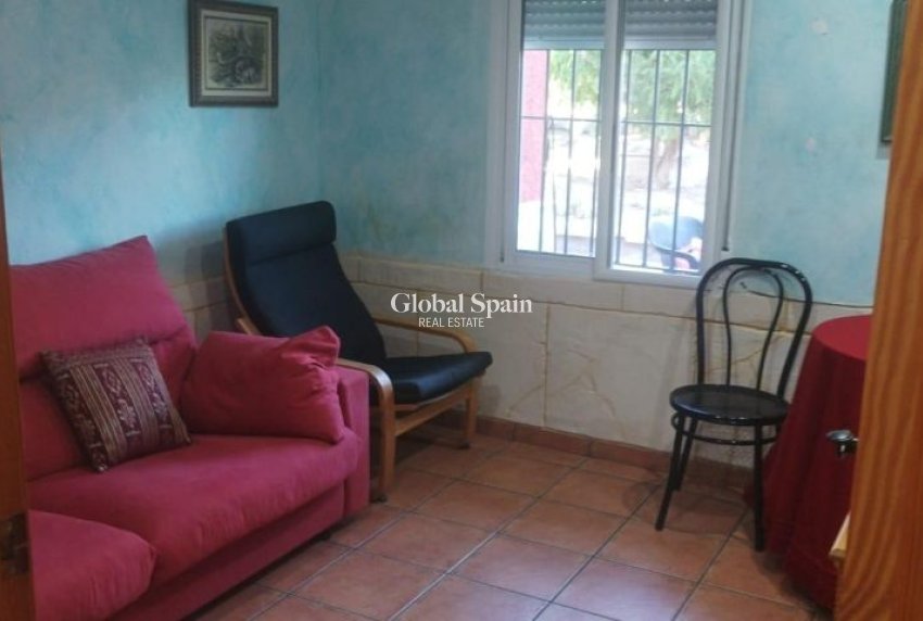 Wiederverkauf - VILLA -
ELCHE - Costa Blanca