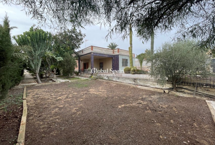 Wiederverkauf - VILLA -
ELCHE - Costa Blanca
