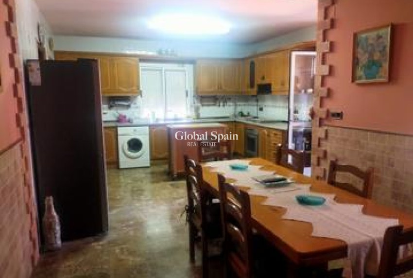 Wiederverkauf - VILLA -
ELCHE - Costa Blanca