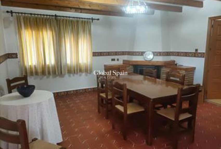 Wiederverkauf - VILLA -
ELCHE - Costa Blanca