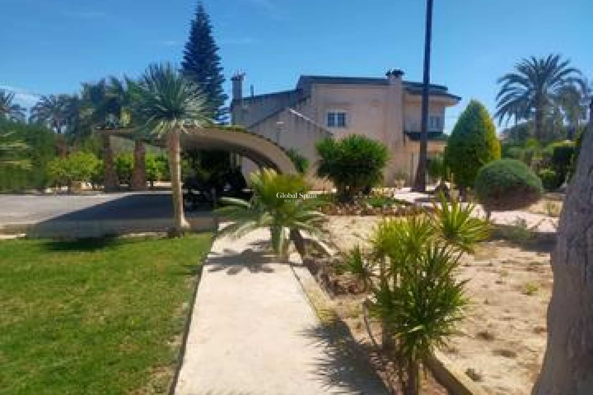 Wiederverkauf - VILLA -
ELCHE - Costa Blanca