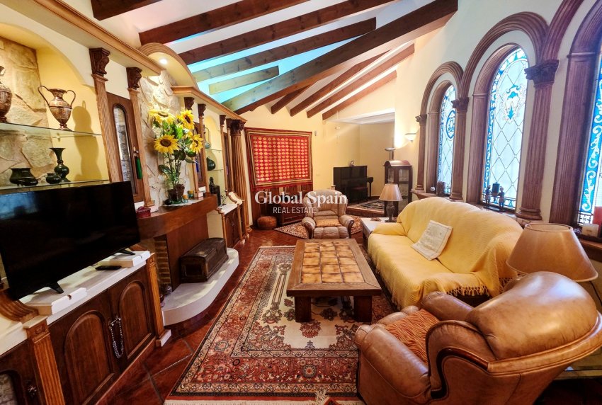 Wiederverkauf - VILLA -
ELCHE - Costa Blanca