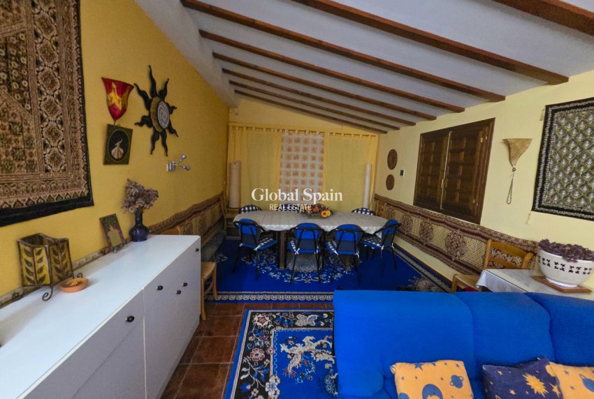Wiederverkauf - VILLA -
ELCHE - Costa Blanca