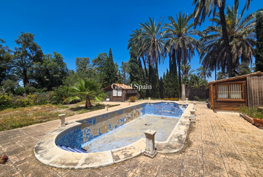 Wiederverkauf - VILLA -
ELCHE - Costa Blanca