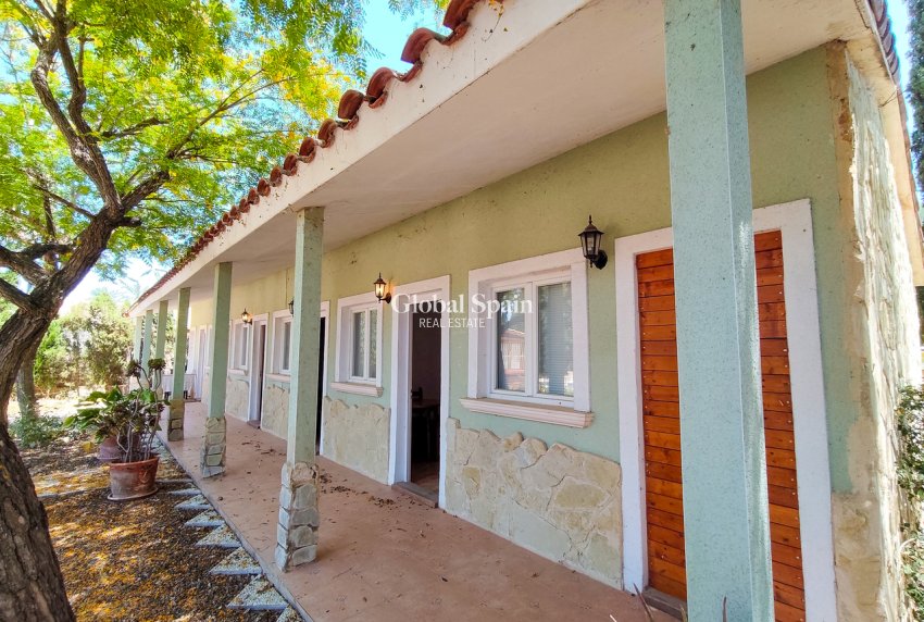 Wiederverkauf - VILLA -
ELCHE - Costa Blanca