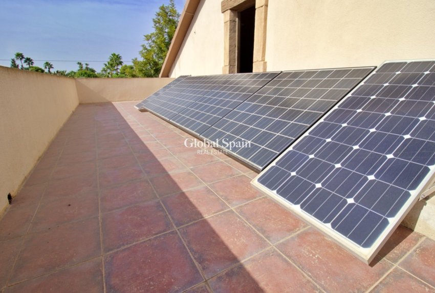 Wiederverkauf - VILLA -
ELCHE - Valverde