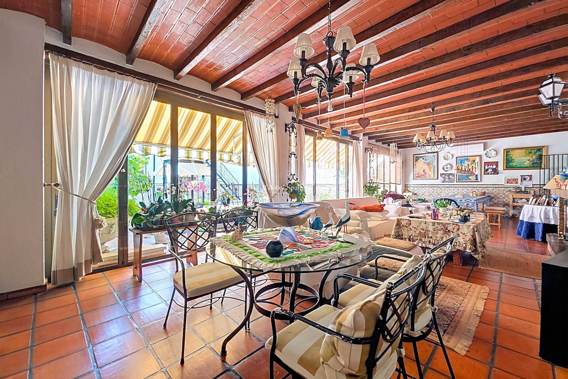 Wiederverkauf - Villa -
Elda