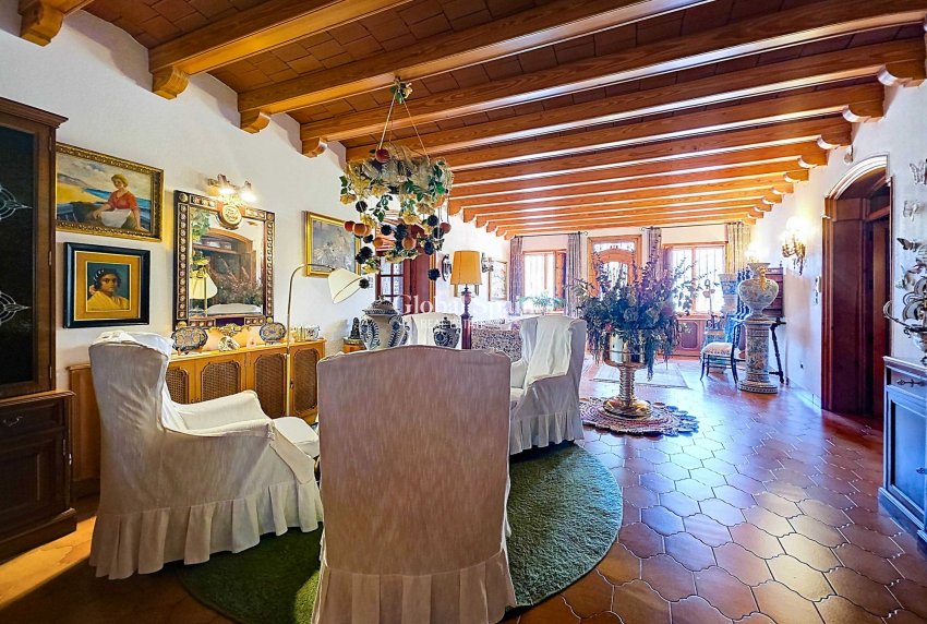 Wiederverkauf - Villa -
Elda