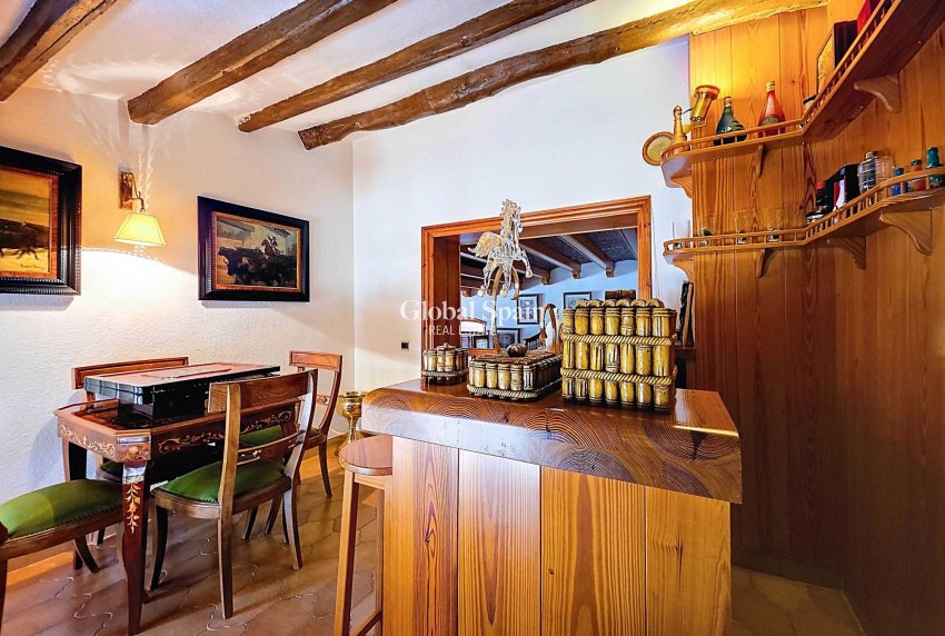 Wiederverkauf - Villa -
Elda