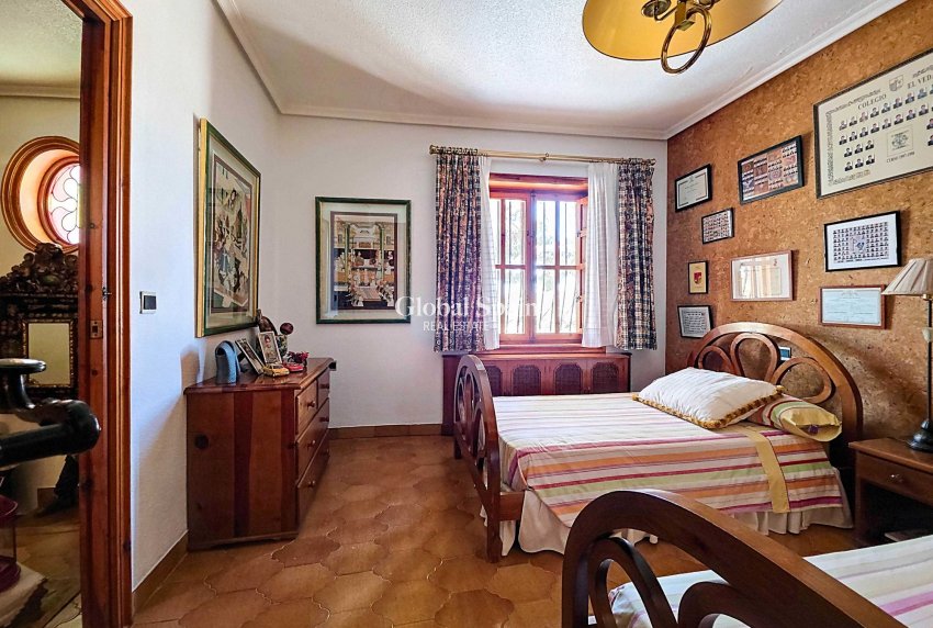 Wiederverkauf - Villa -
Elda