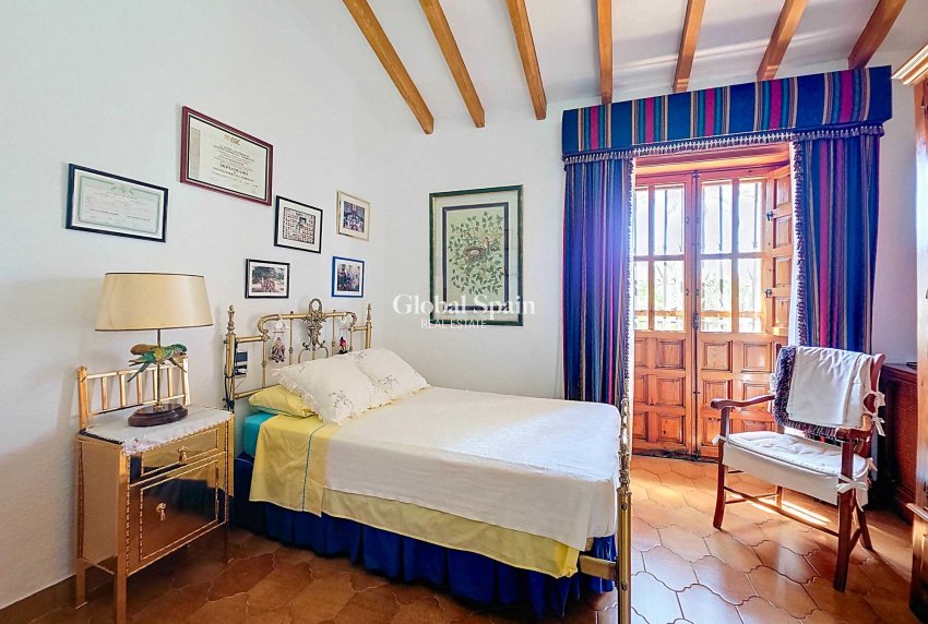 Wiederverkauf - Villa -
Elda