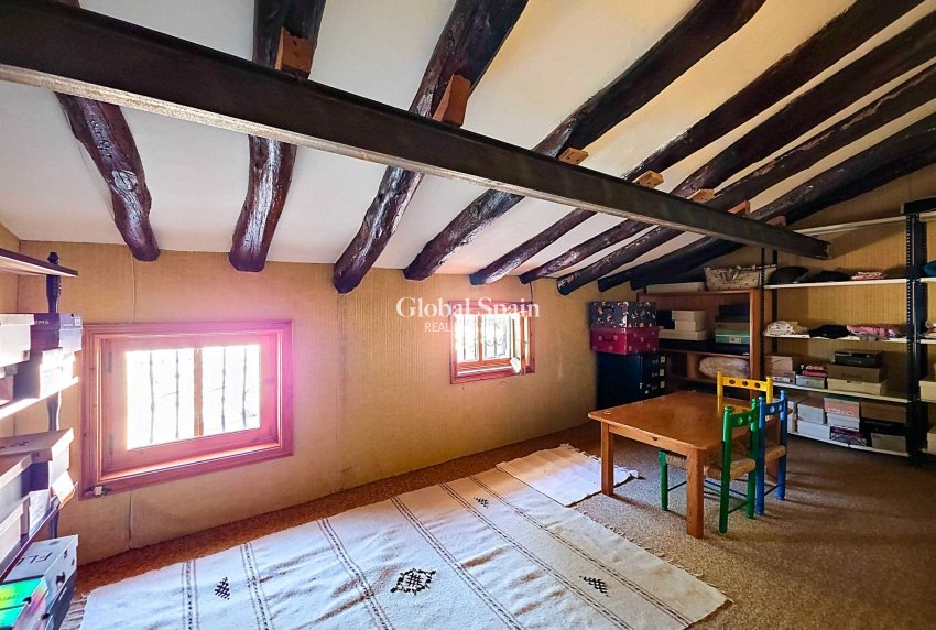 Wiederverkauf - Villa -
Elda