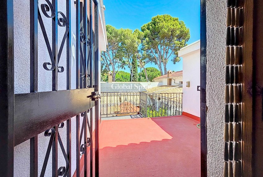 Wiederverkauf - Villa -
Elda