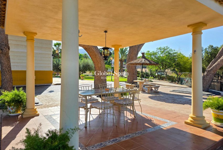 Wiederverkauf - Villa -
Elda