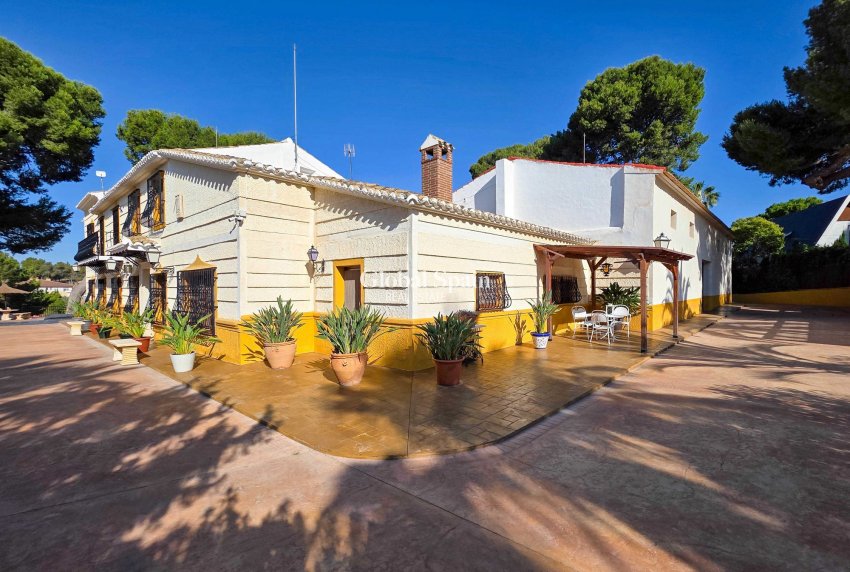 Wiederverkauf - Villa -
Elda