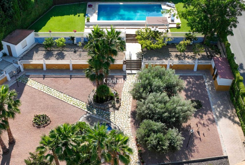 Wiederverkauf - Villa -
Elda