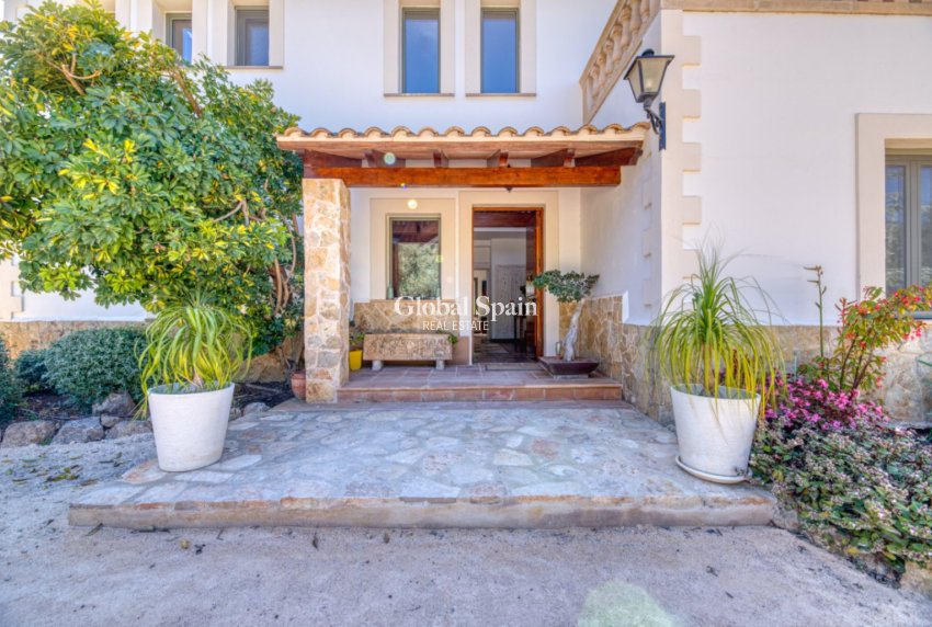 Wiederverkauf - VILLA -
ESPORLES - Mallorca