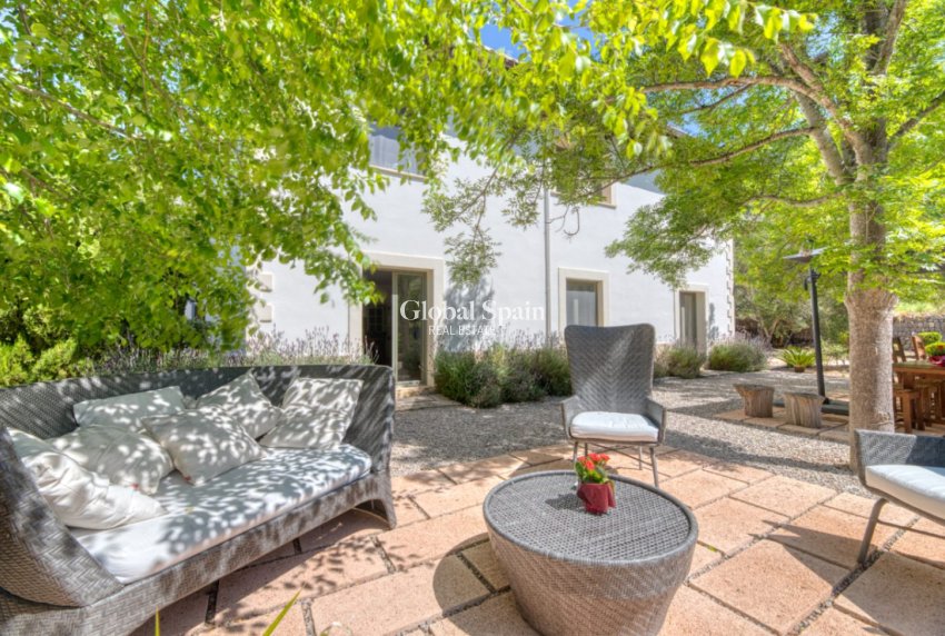 Wiederverkauf - VILLA -
ESPORLES - Mallorca