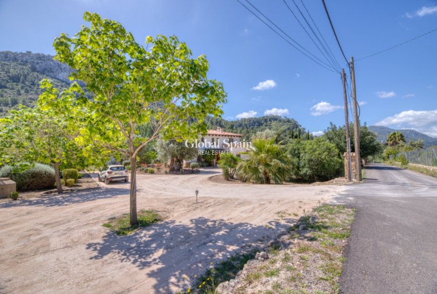 Wiederverkauf - VILLA -
ESPORLES - Mallorca