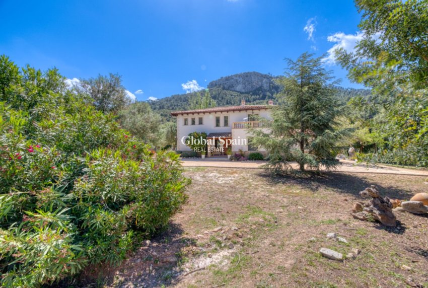 Wiederverkauf - VILLA -
ESPORLES - Mallorca