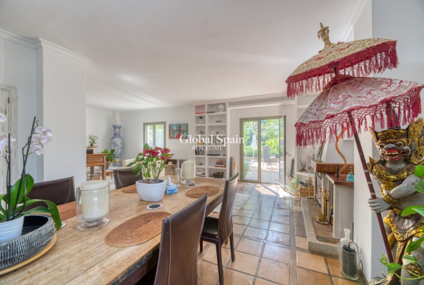 Wiederverkauf - VILLA -
ESPORLES - Mallorca