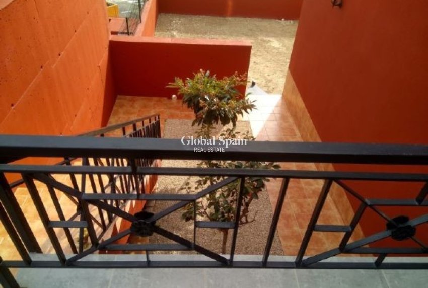 Wiederverkauf - VILLA -
FINESTRAT