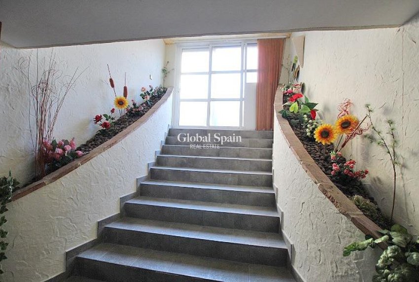 Wiederverkauf - VILLA -
FORMENTERA DEL SEGURA - C- Cooperativa