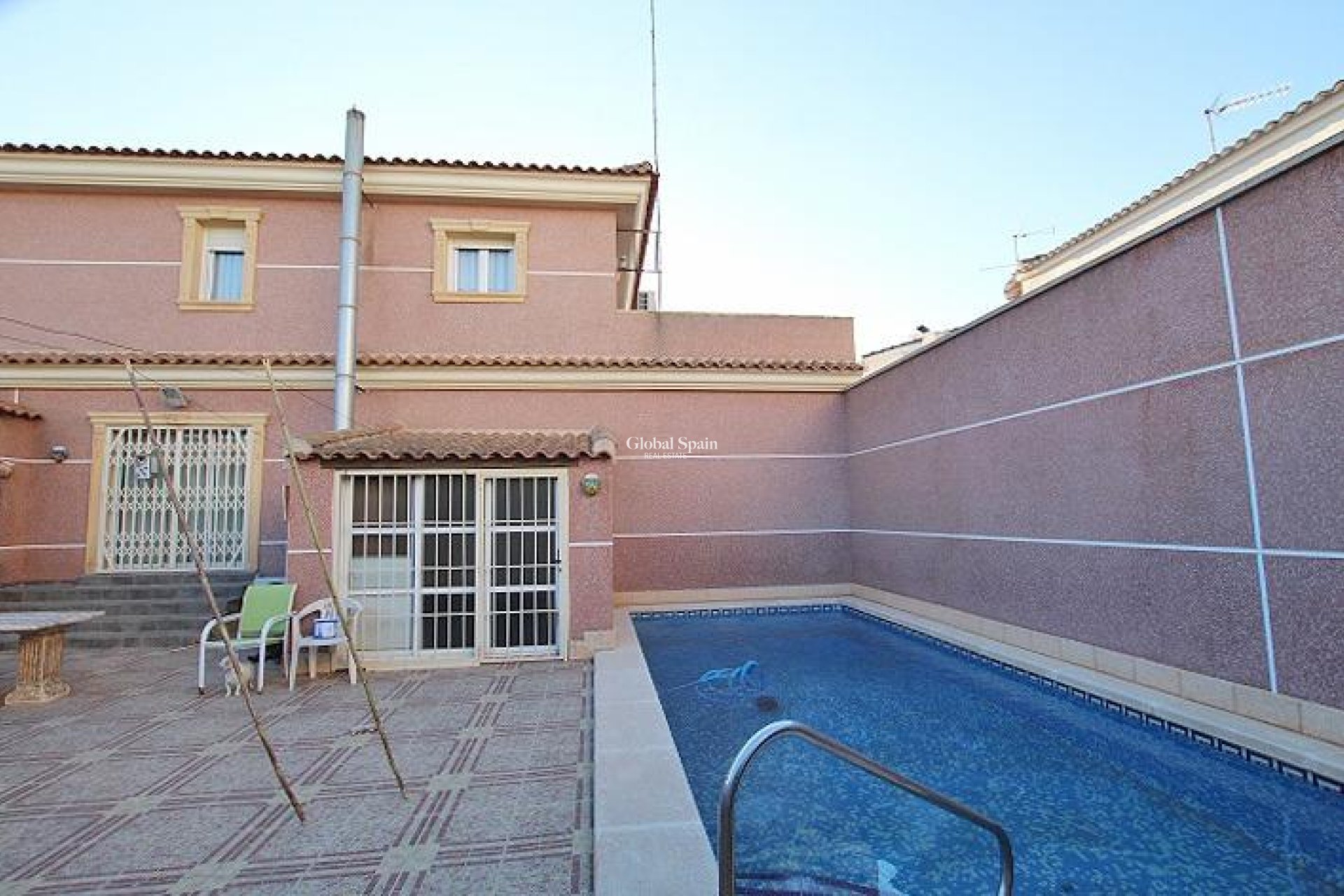 Wiederverkauf - VILLA -
FORMENTERA DEL SEGURA - C- Cooperativa